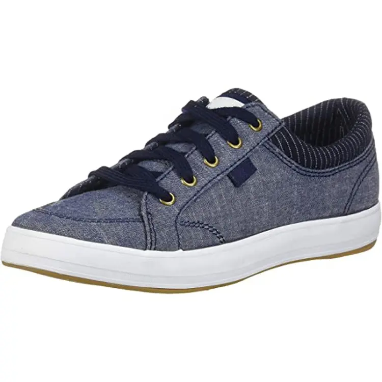 China New Style  Lace-up Lightweight Casual Walking Shoes  Skate Shoes For Men Featured Image